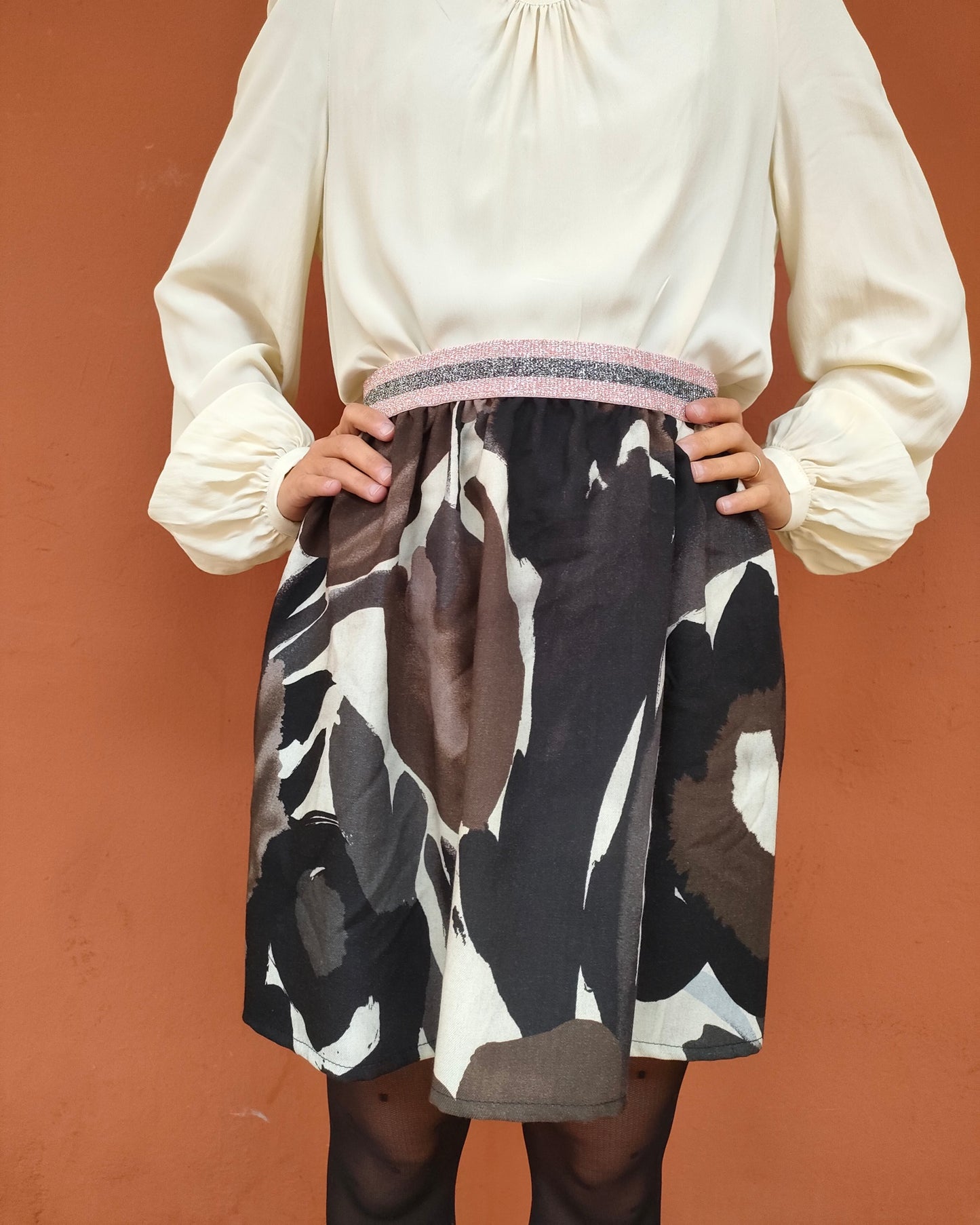 Gonna con elastico fiori pennellati lana